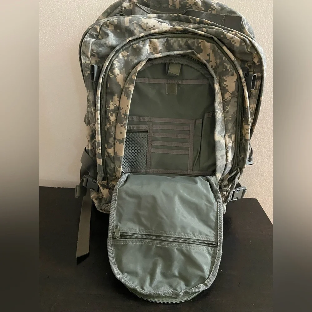 SOC Bugout Bag -‎ ACU Print Tactical Backpack